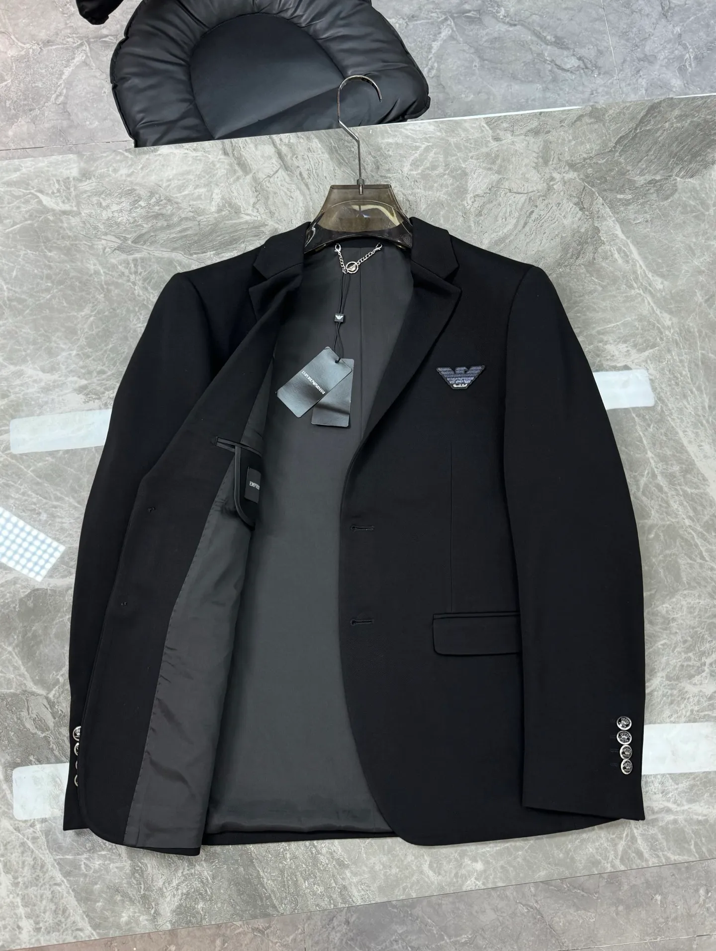 ⚜️ARMAN* - 👨🏻Hot Sale 👍🏻 ！ Classic . ， ， ， logo . . ！ ！ 。Sizes：M-3XL ❗️（4XL ）175/150 XL